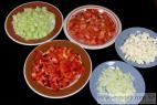 Recept Kukuricový šalát s olivami a paradajkami - zelenina - príprava šalátu