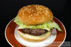 Recept Šťavnatý domáci hamburger - hamburger - návrh na servírovanie