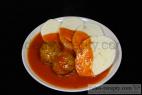 Recept Mäsové ryžovo-kelové plnené papriky s paradajkovou omáčkou - mäsové knedličky