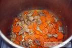 Recept Hovädzie na mrkve so zemiakovou kašou - hovädzie na mrkve - príprava